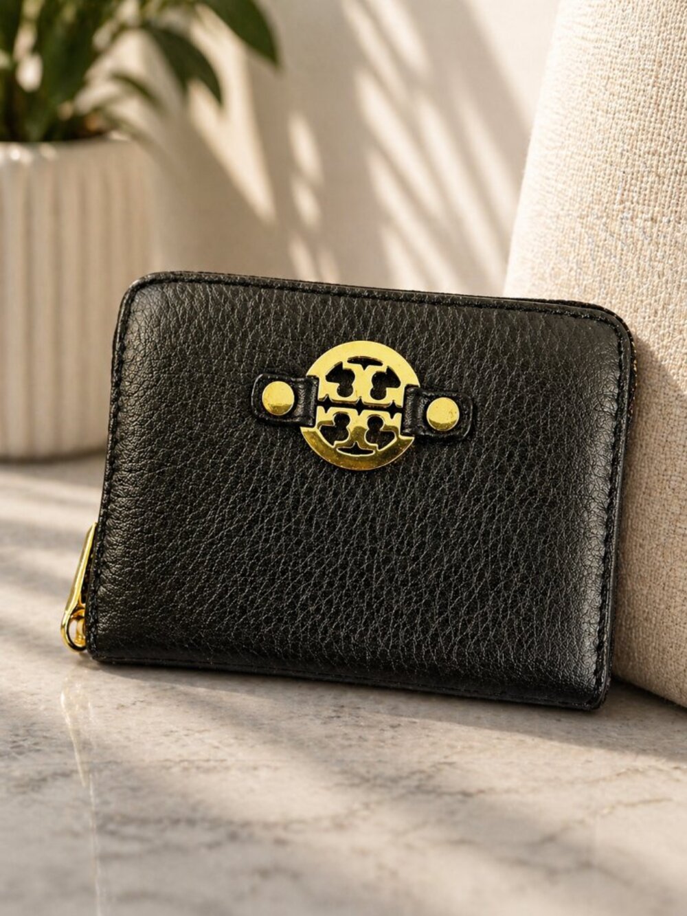Tory Burch Black Zip Wallet Card Holder Coin Purse Keychain Small Compact Design